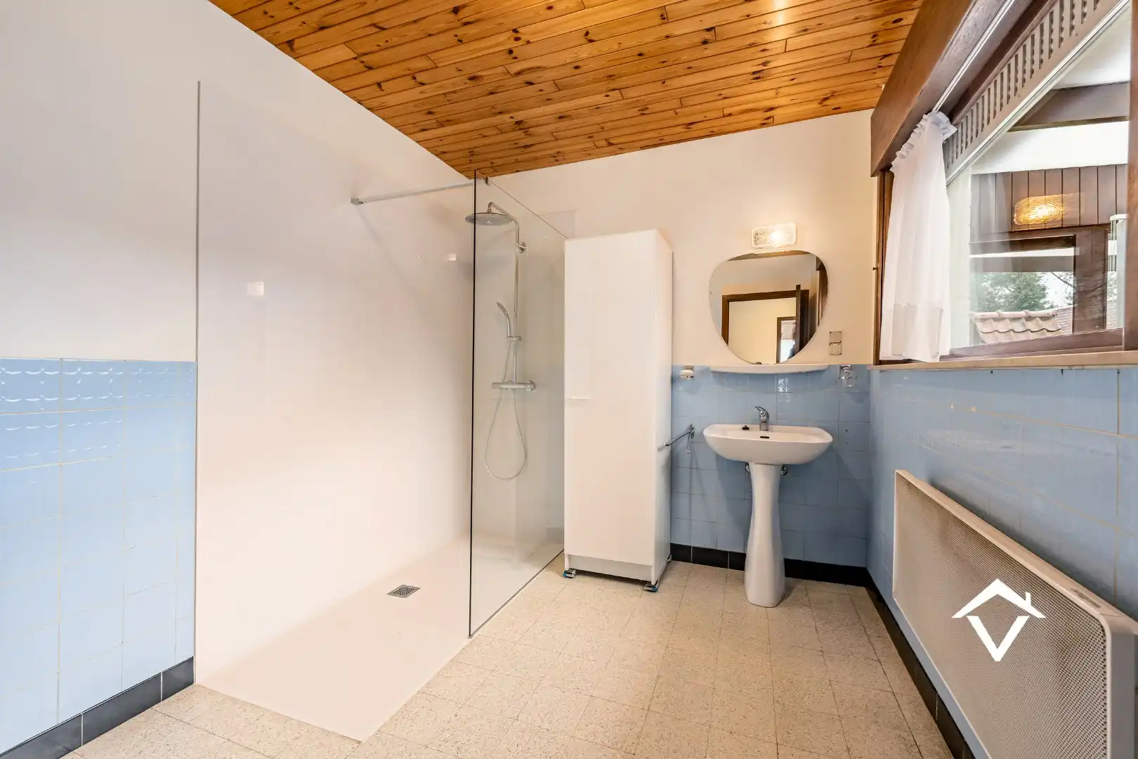 Ruime alleenstaande woning met 3 slaapkamers en garage te Koekelare foto 18