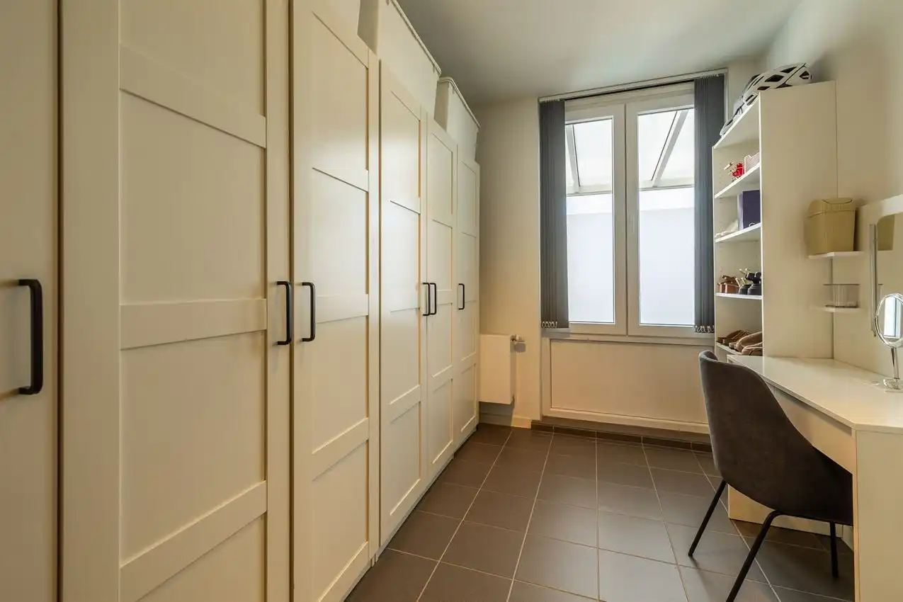 Gunstig gelegen woning, gelijkvloers, 2 slpk, omheinde tuin, garage foto 27
