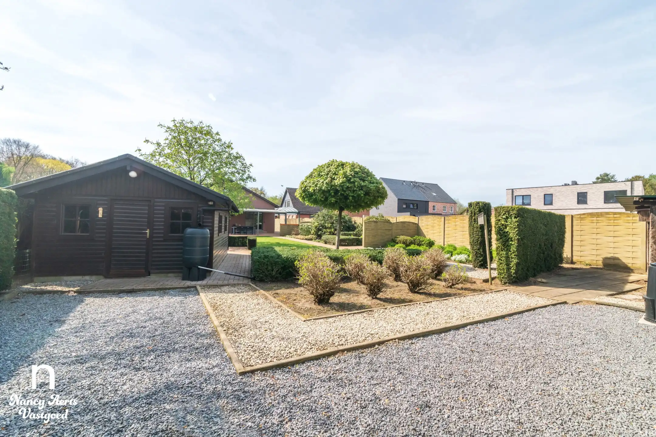 Lichtrijke woning met prachtige tuin en groeipotentieel foto 48