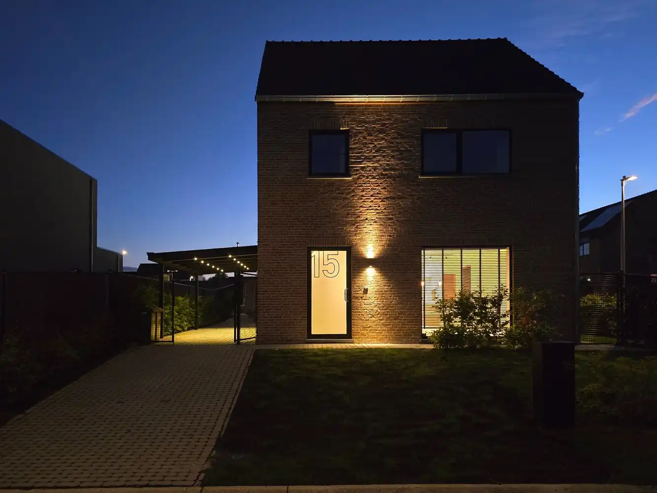 RECENTE ENERGIEZUINIGE WONING MET 2 SLAAPKAMERS, VERANDA EN TUIN TE MUNSTERBILZEN foto 2