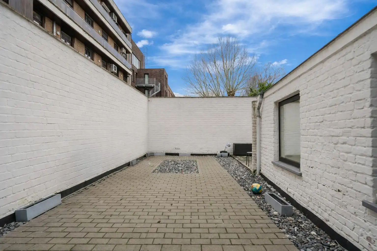 Instapklaar karaktervol huis te koop te Kortrijk foto 22