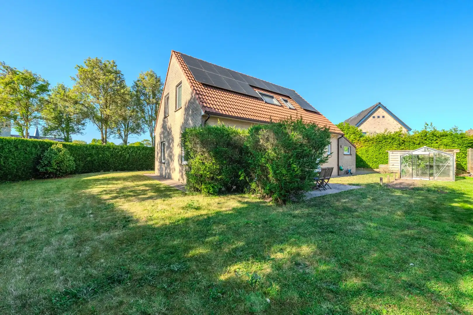 Charmante vrijstaande woning met zonnige tuin foto 2