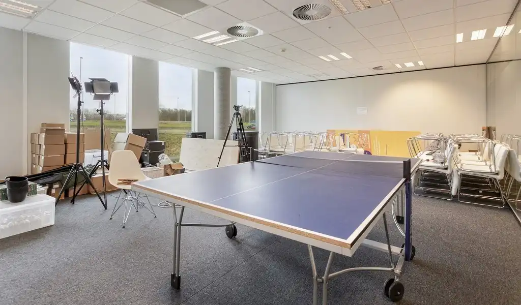 Gemeubelde kantoren met dienstverlening in Planet Business Center aan The Loop in Gent foto 9