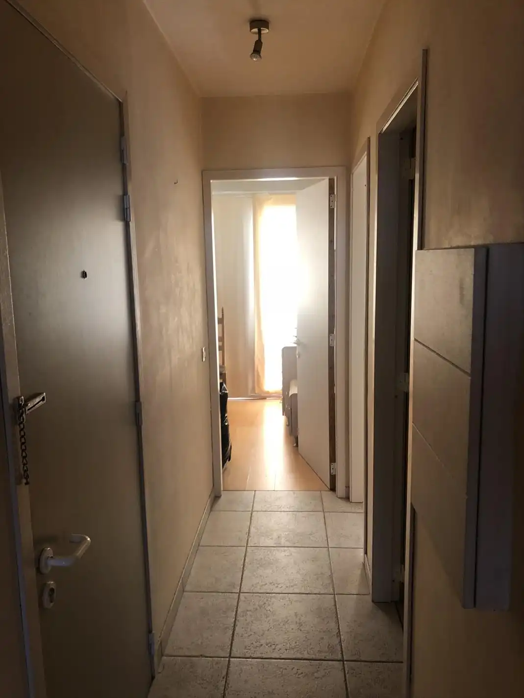 Appartement met twee slaapkamers - prachtig zicht op de Grote Markt. foto 4