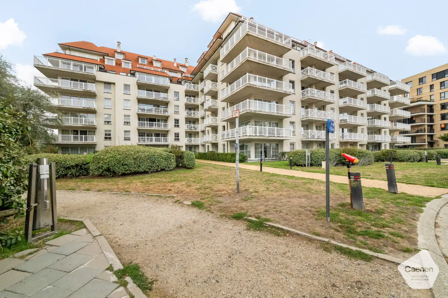Uiterst kwalitatieve studio vlakbij het strand foto 14