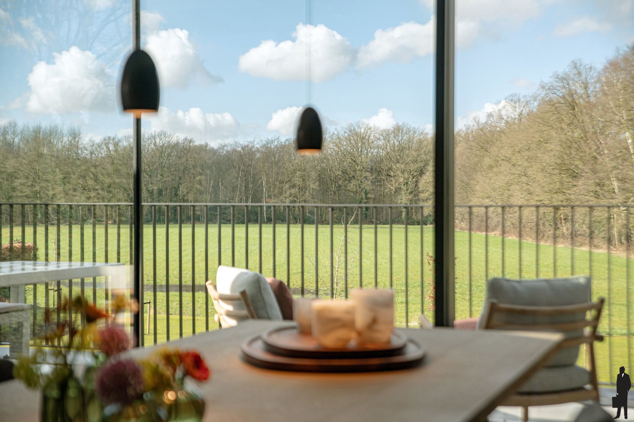 Zonnig luxueus afgewerkt appartement met weids uitzicht! foto 4