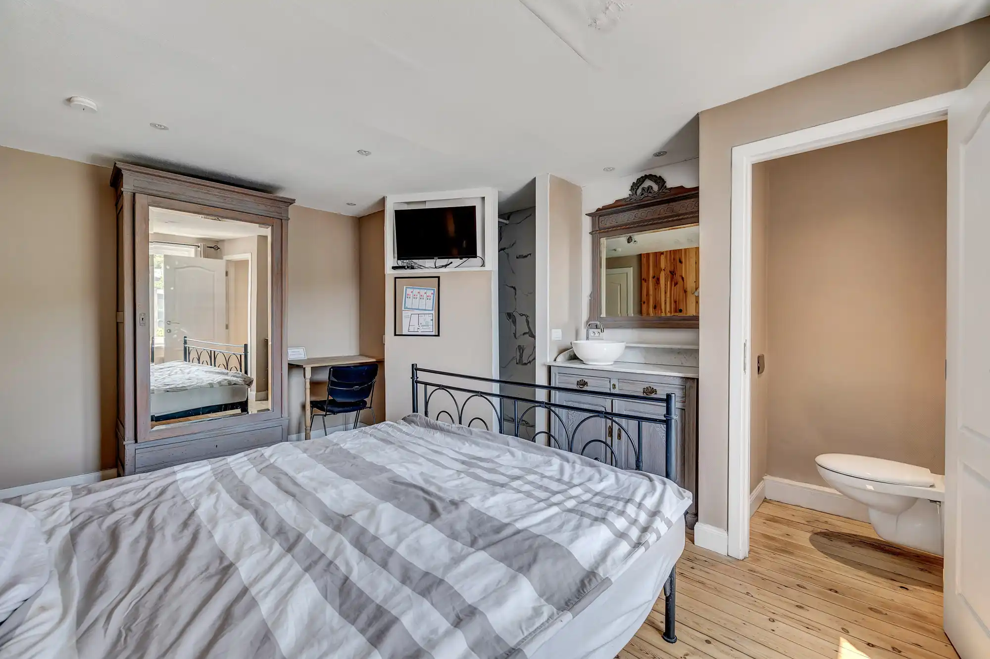 Instapklaar triplex of opbrengsteigendom met 5 slpks foto 16