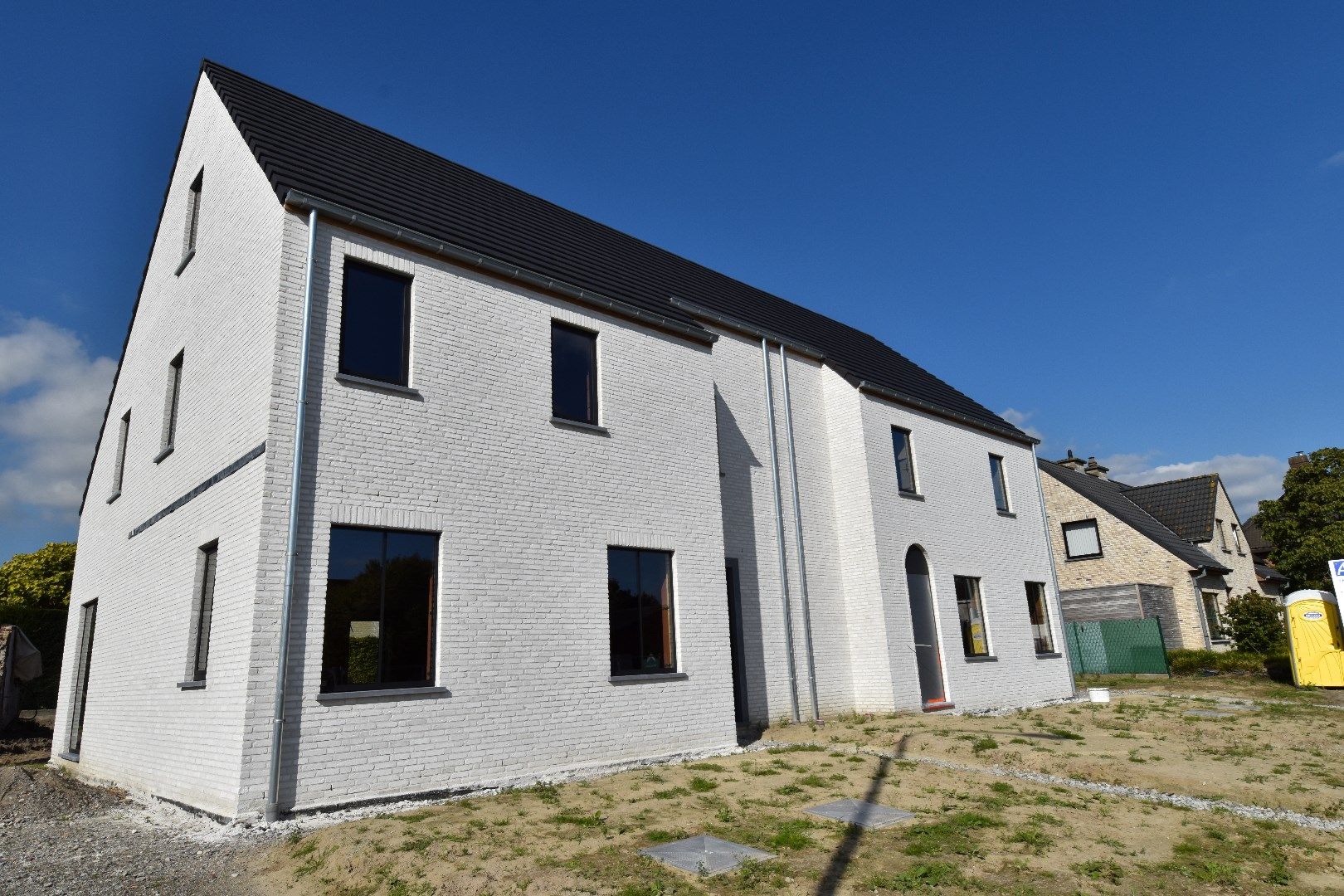 Nieuwbouwwoning met 3 slaapkamers vlakbij centrum Meulebeke foto 2