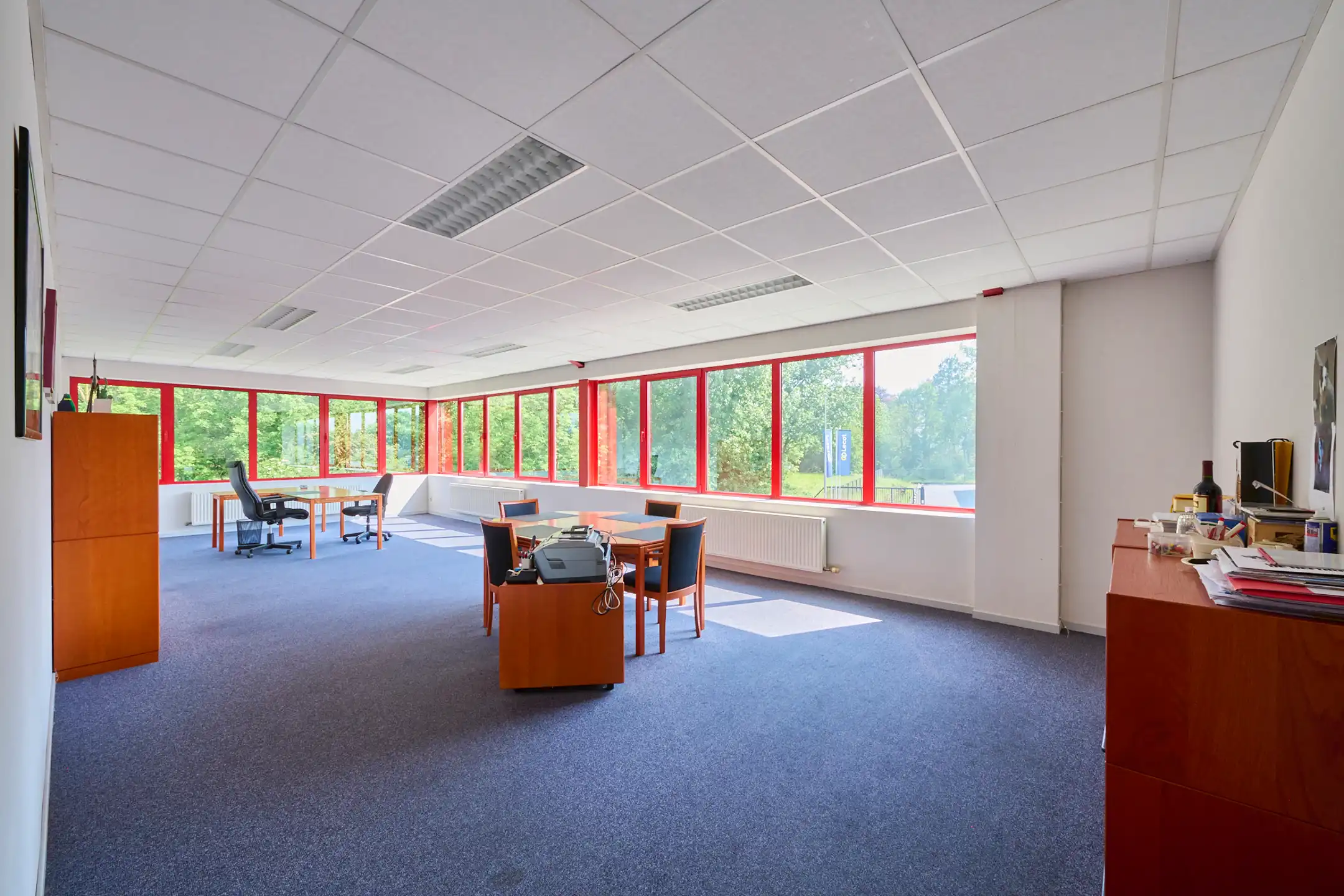  TE HUUR- HAL & KANTOOR in topconditie foto 20