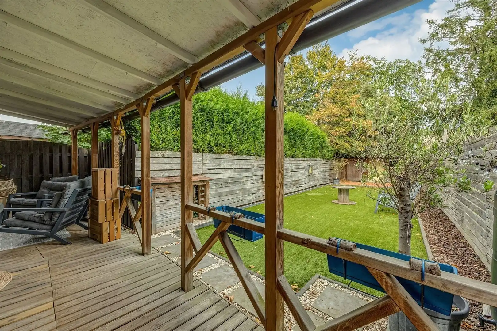 Hedendaags 2-slaapkamerappartement met tuin, garage en praktijkruimte  foto 13