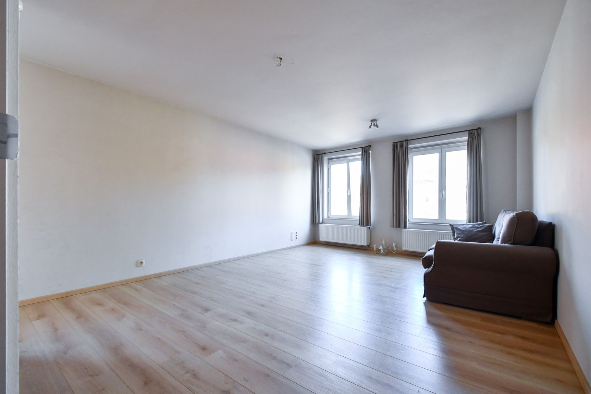 HANDELSWONING OP MOOIE LIGGING foto 10