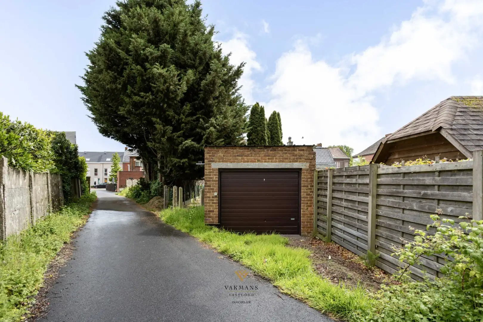 Een vernieuwd huis met 3 slaapkamers en garage foto 33