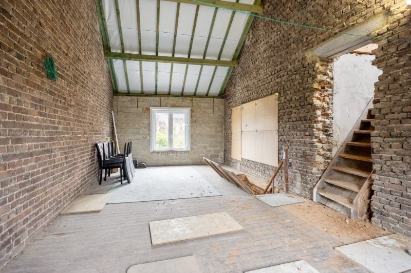 LANDELIJK GELEGEN WONING VOORZIEN VAN 3 SLAAPKAMERS, GARAGE EN AANGELEGDE TUIN OP EEN PERCEEL VAN +/- 4A30CA. foto 15