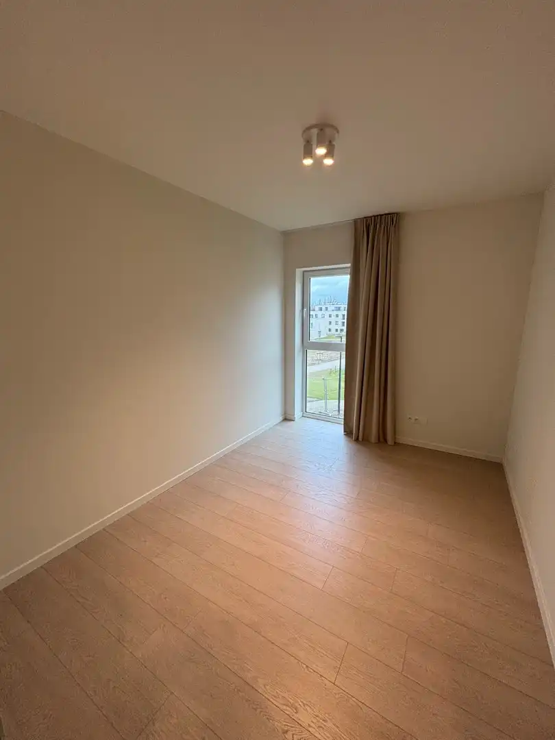 Nieuwbouw 2-slaapkamerappartement met terras foto 10