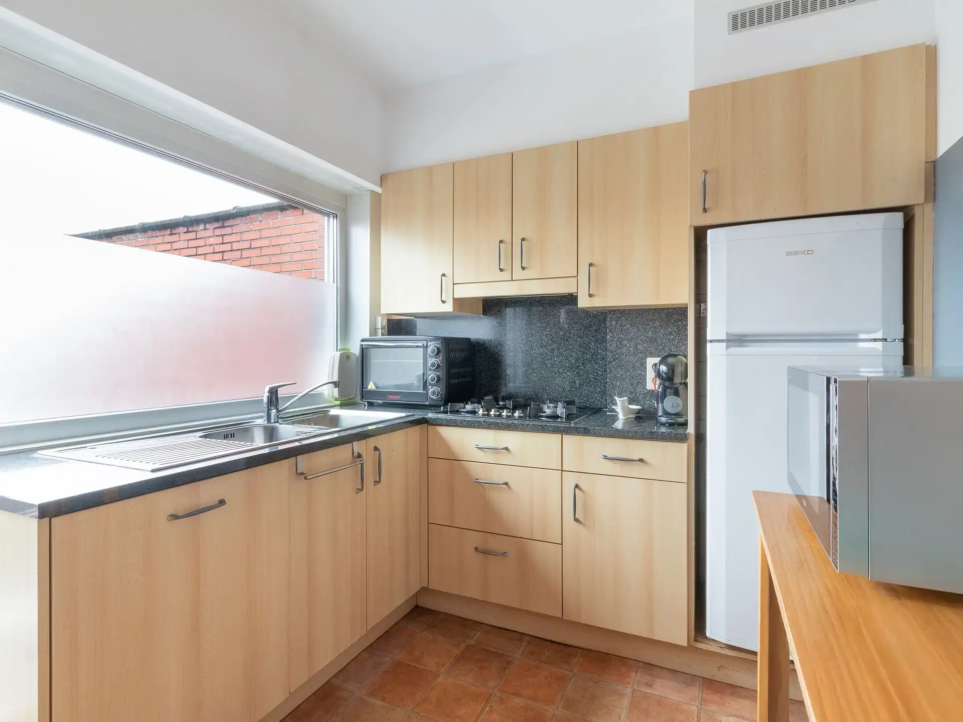 Bel-etage woning met zes slaapkamers en tuin foto 6