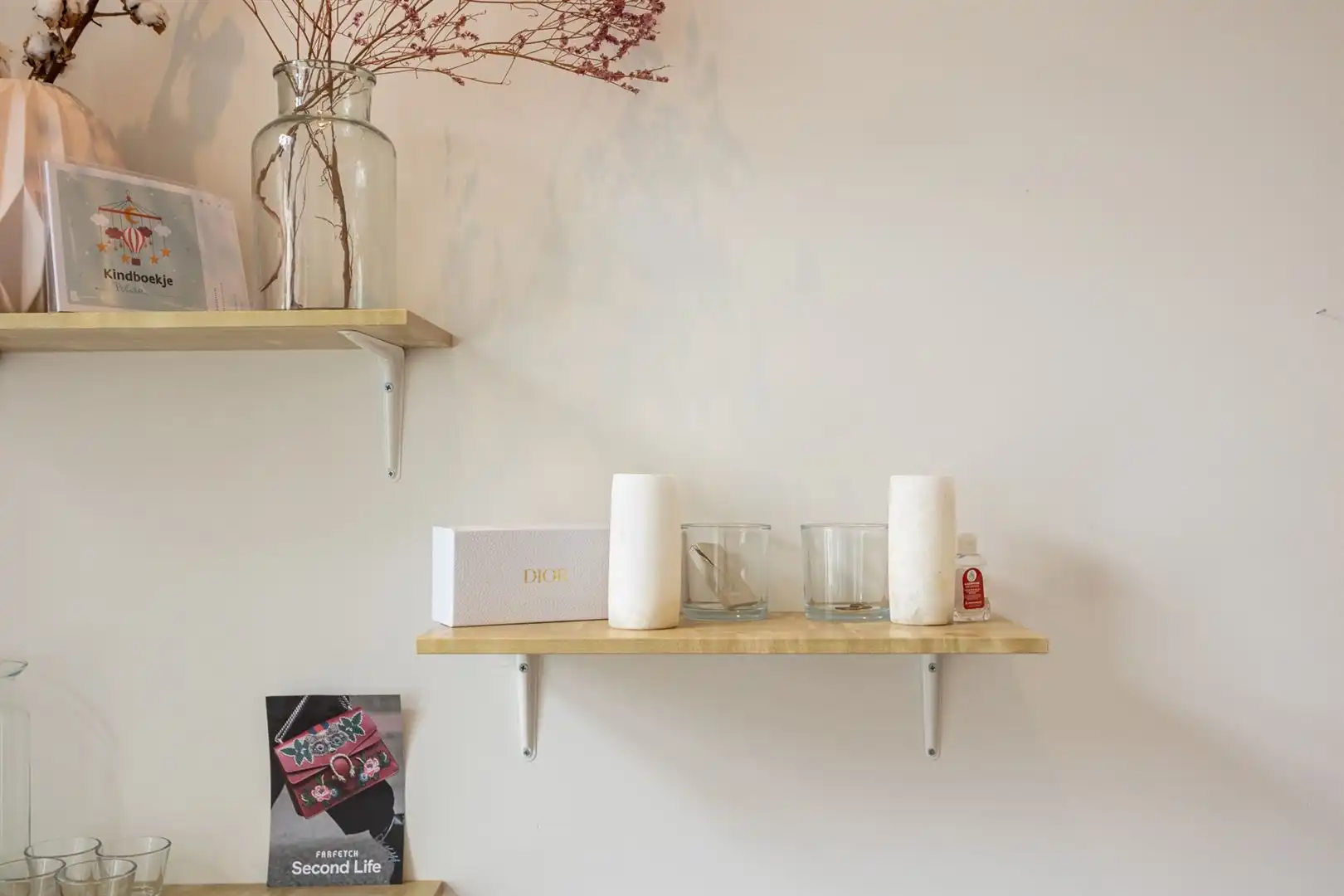 Gerenoveerd appartement met gezellig terras en één slaapkamer foto 6