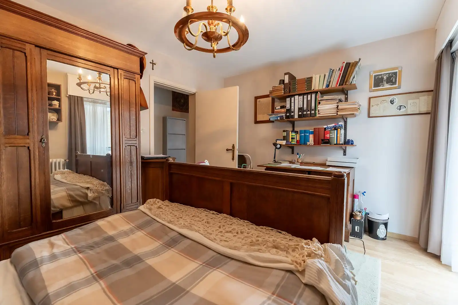 Ruim 3-slaapkamerappartement op topligging in het bruisende commerciële centrum van Blankenberge. foto 12