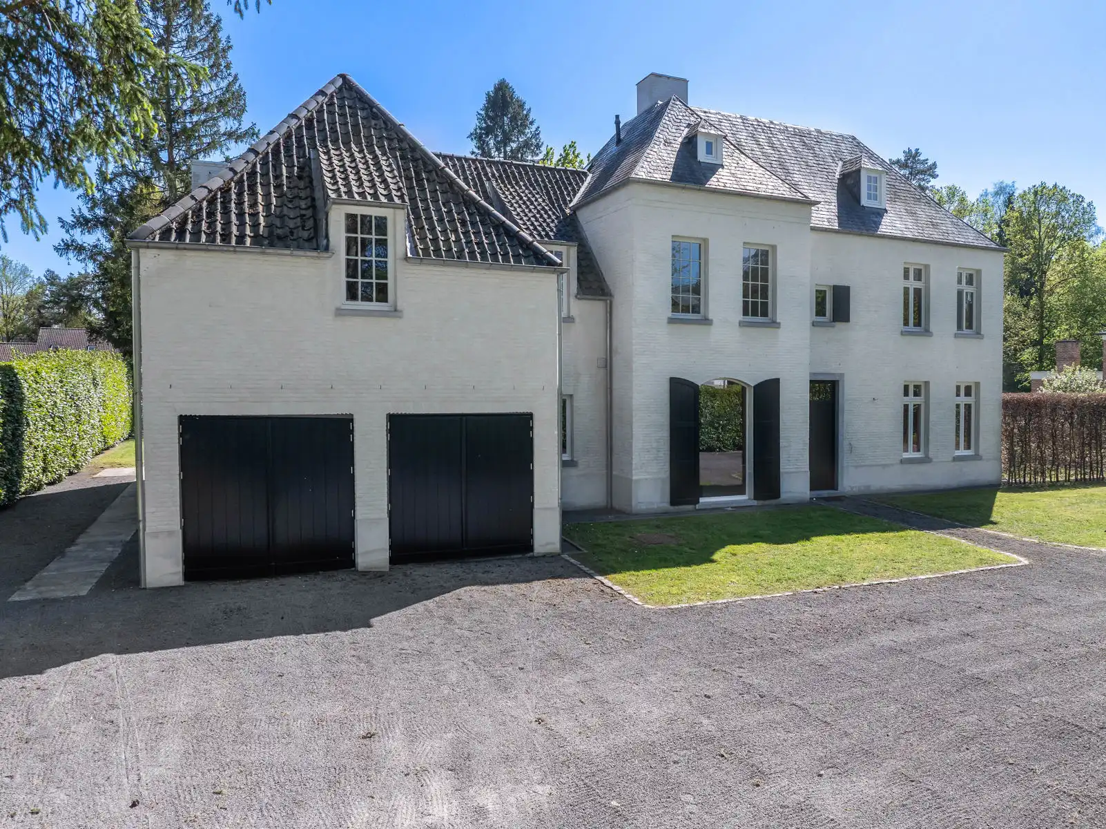 Magnifieke villa op 2.415 m² in residentiële wijk foto 41