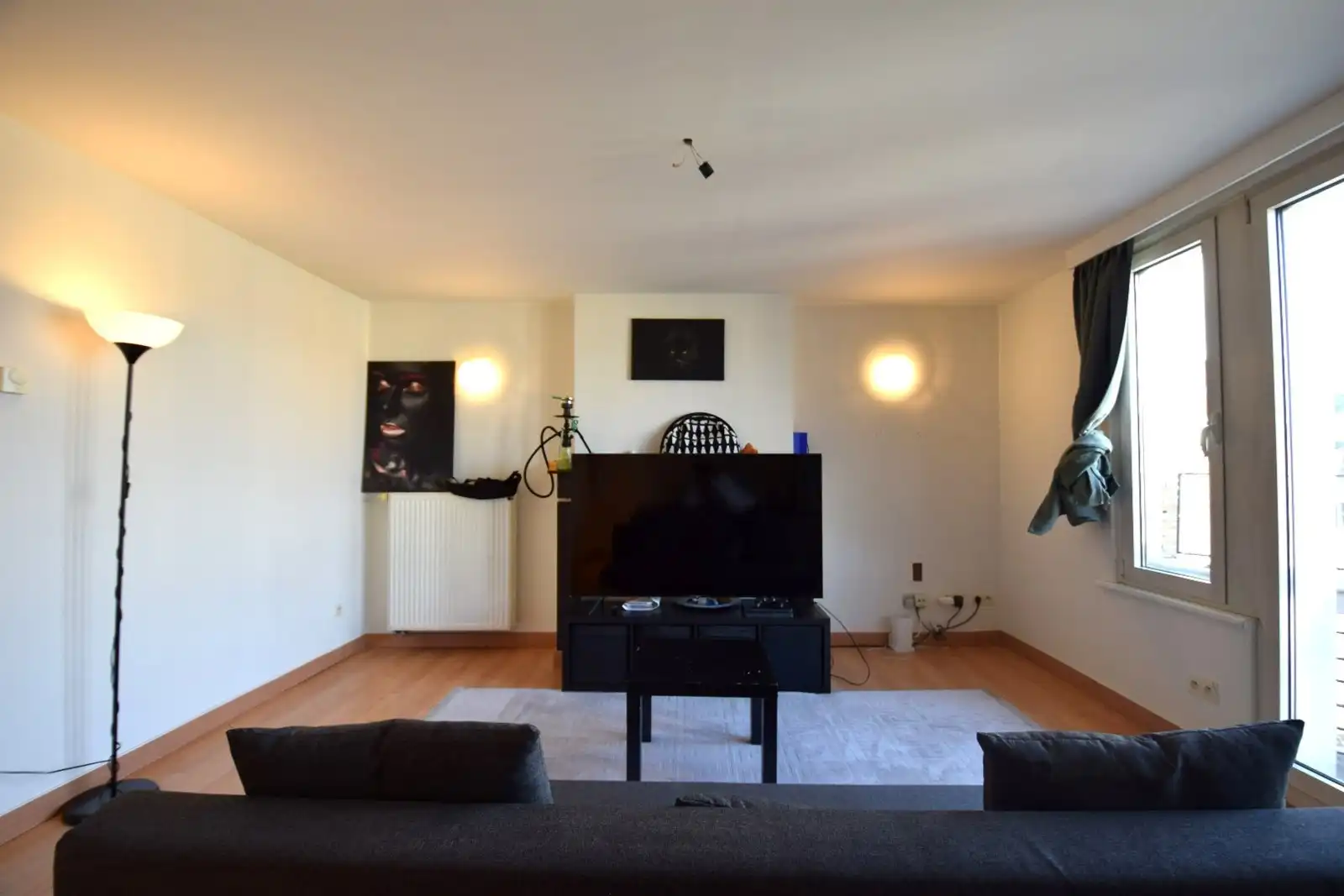 Twee slaapkamer appartement vlak naast het Sint-Pieters station. foto 4