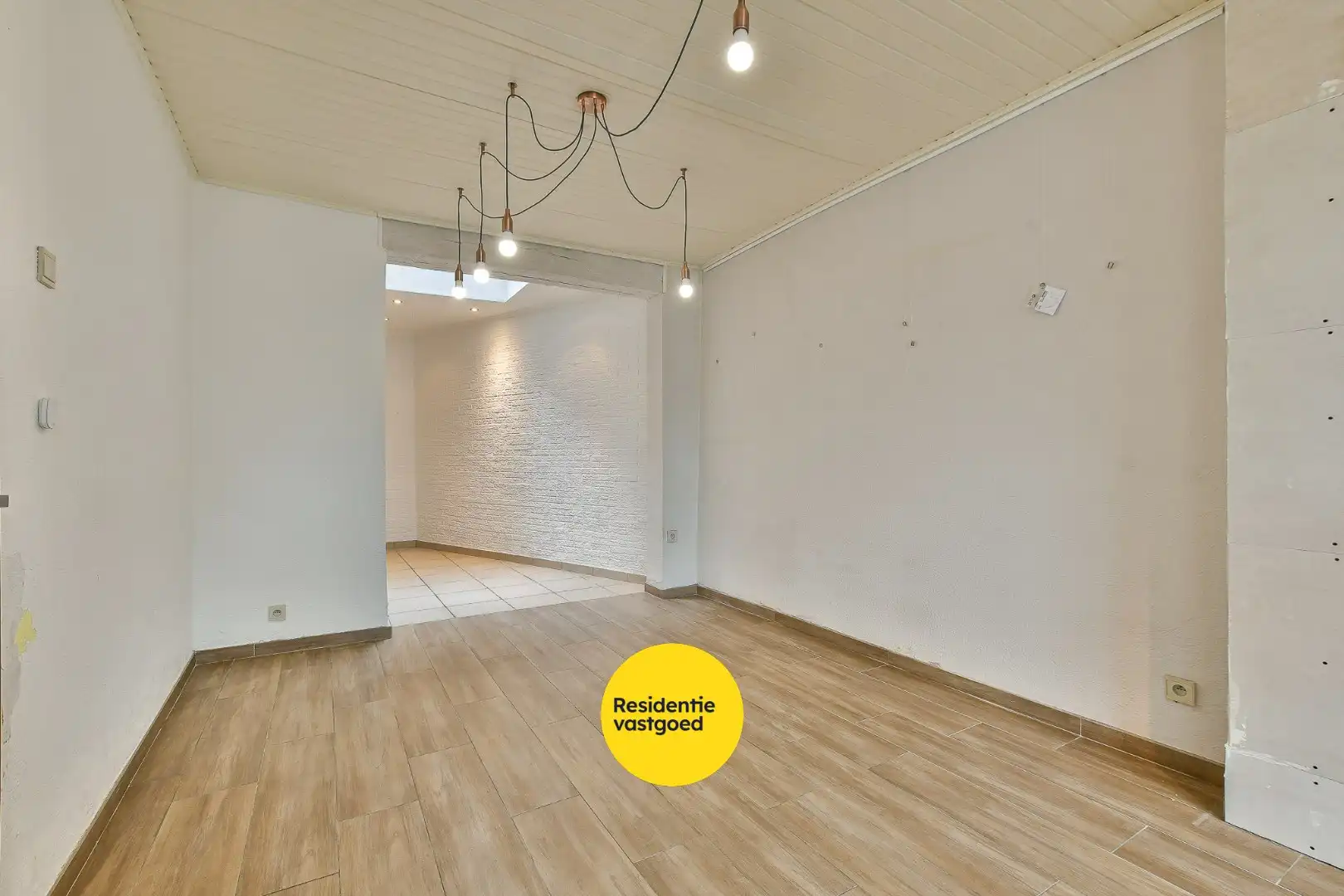 Charmante en verrassend ruime woning met terras in het centrum van Blankenberge! foto 13