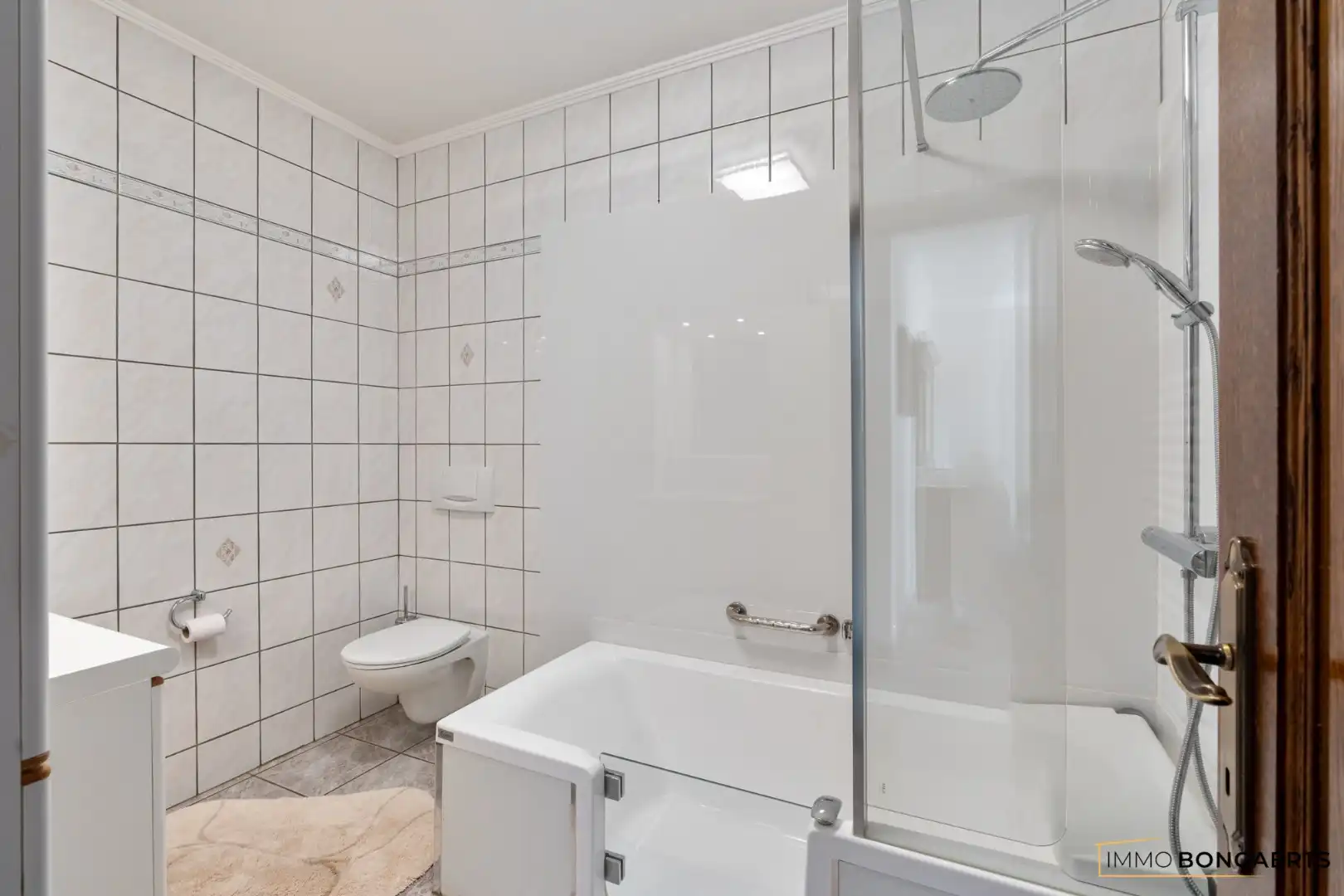 Woning met onderhoudsvriendelijke tuin foto 15