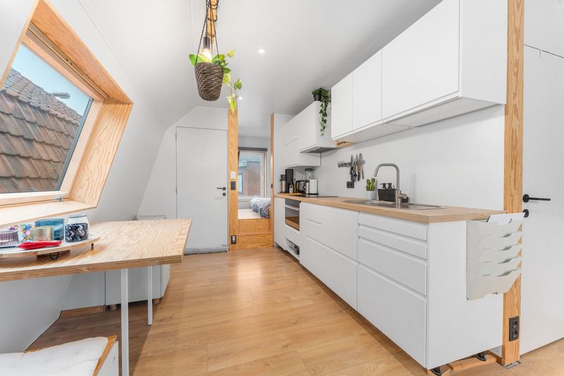 Roeselare, unieke rijwoning met karakter op 500 meter van centrum foto 14