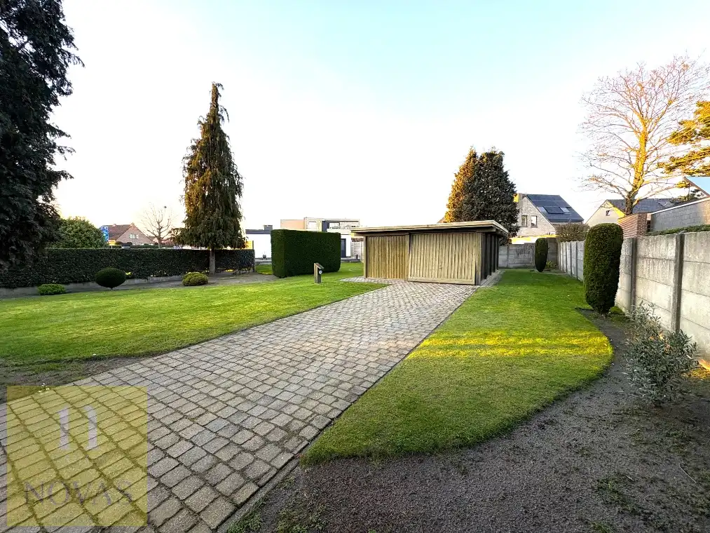 bouwgrond 5are64ca, pal aan het centrum in heel rustige straat foto 2