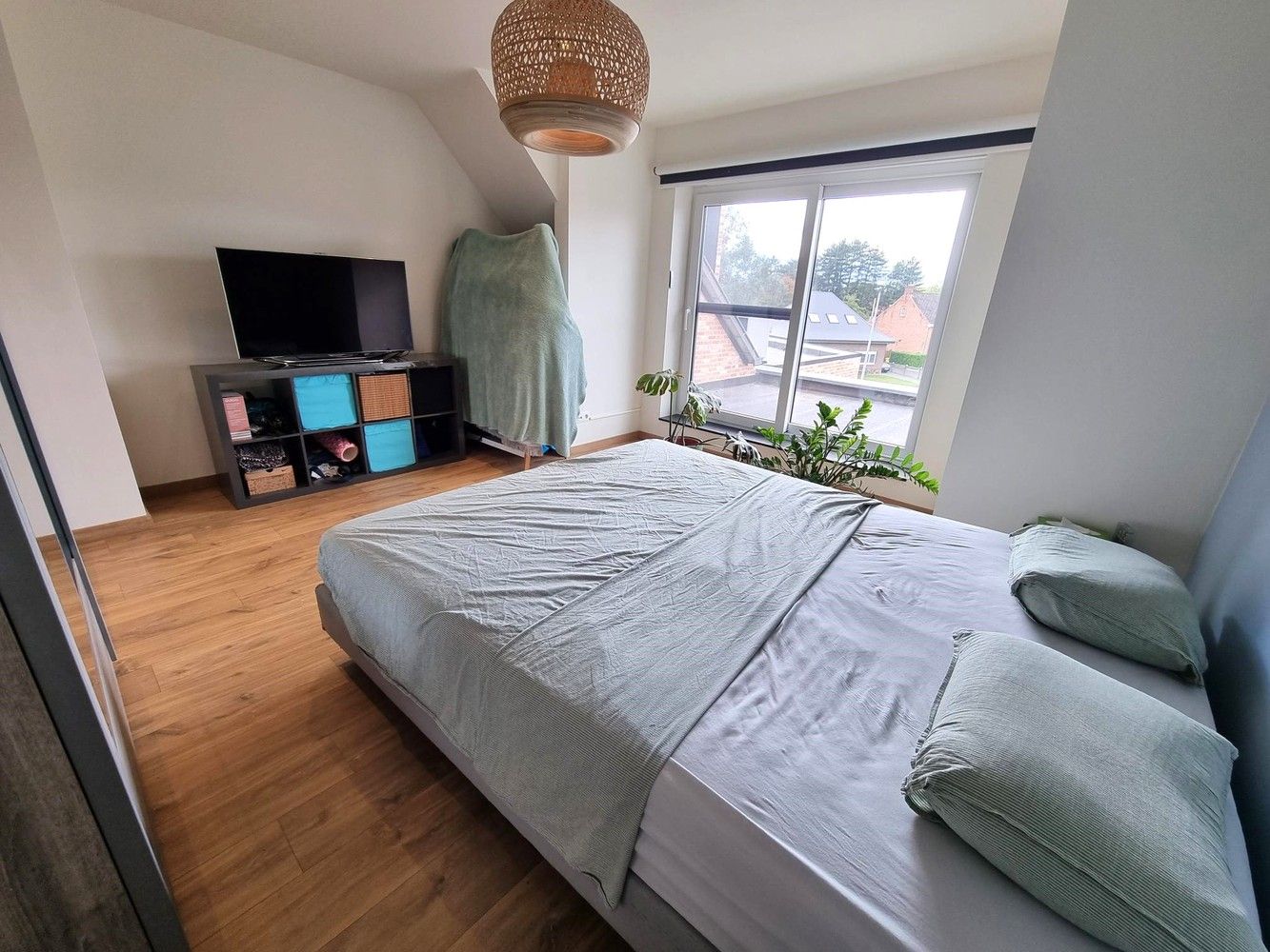 Ruim dakappartement van 95m² met zonnig, groot terras, kelderberging en parkeerplaats ondergronds. foto 9