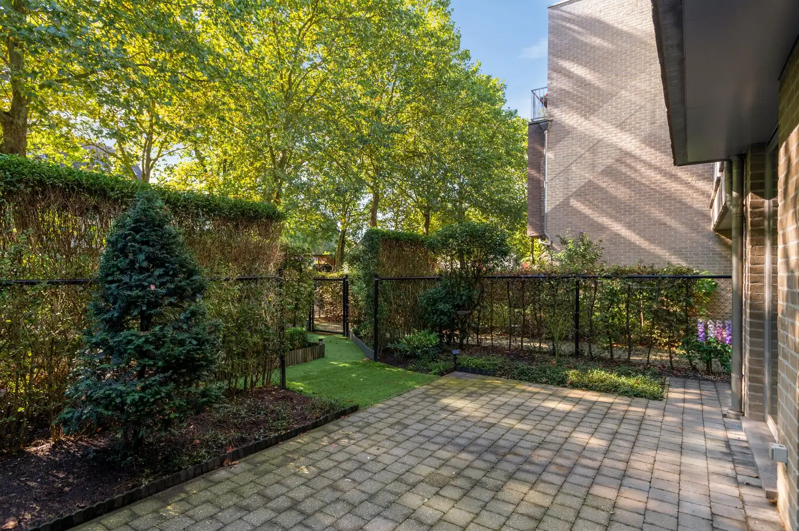Instapklaar GLV-appartement met zonnige privétuin foto 18