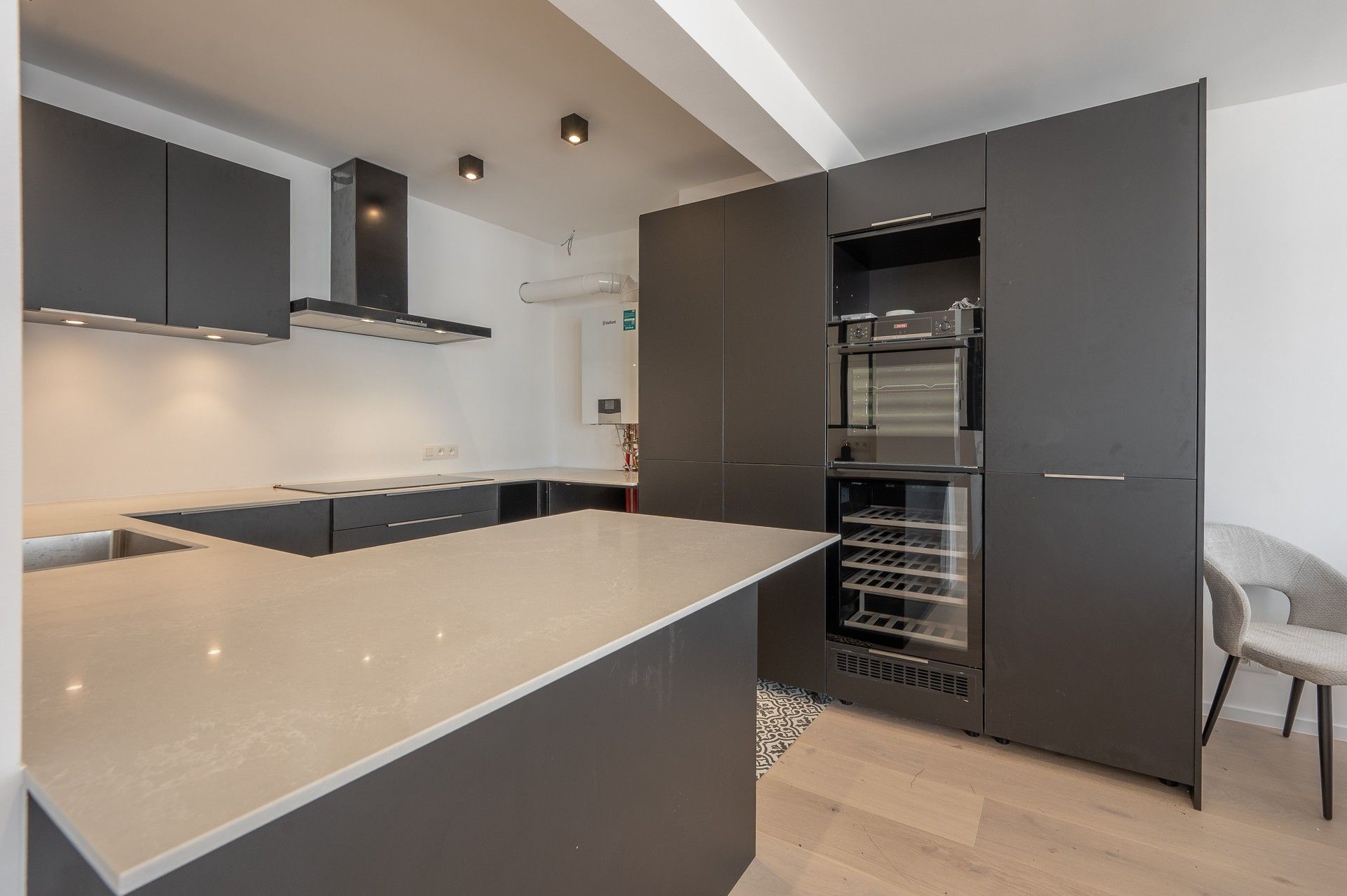 Recent gerenoveerd appartement met zeezicht aan het Albertstrand foto 4