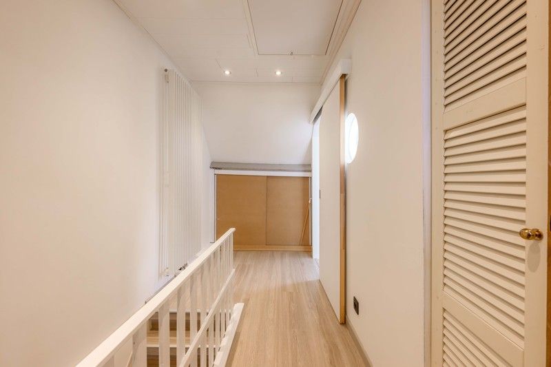 PERFECTE STARTERSWONING! Tot in de puntjes gerenoveerde woning nabij hartje Beveren-Leie! foto 20