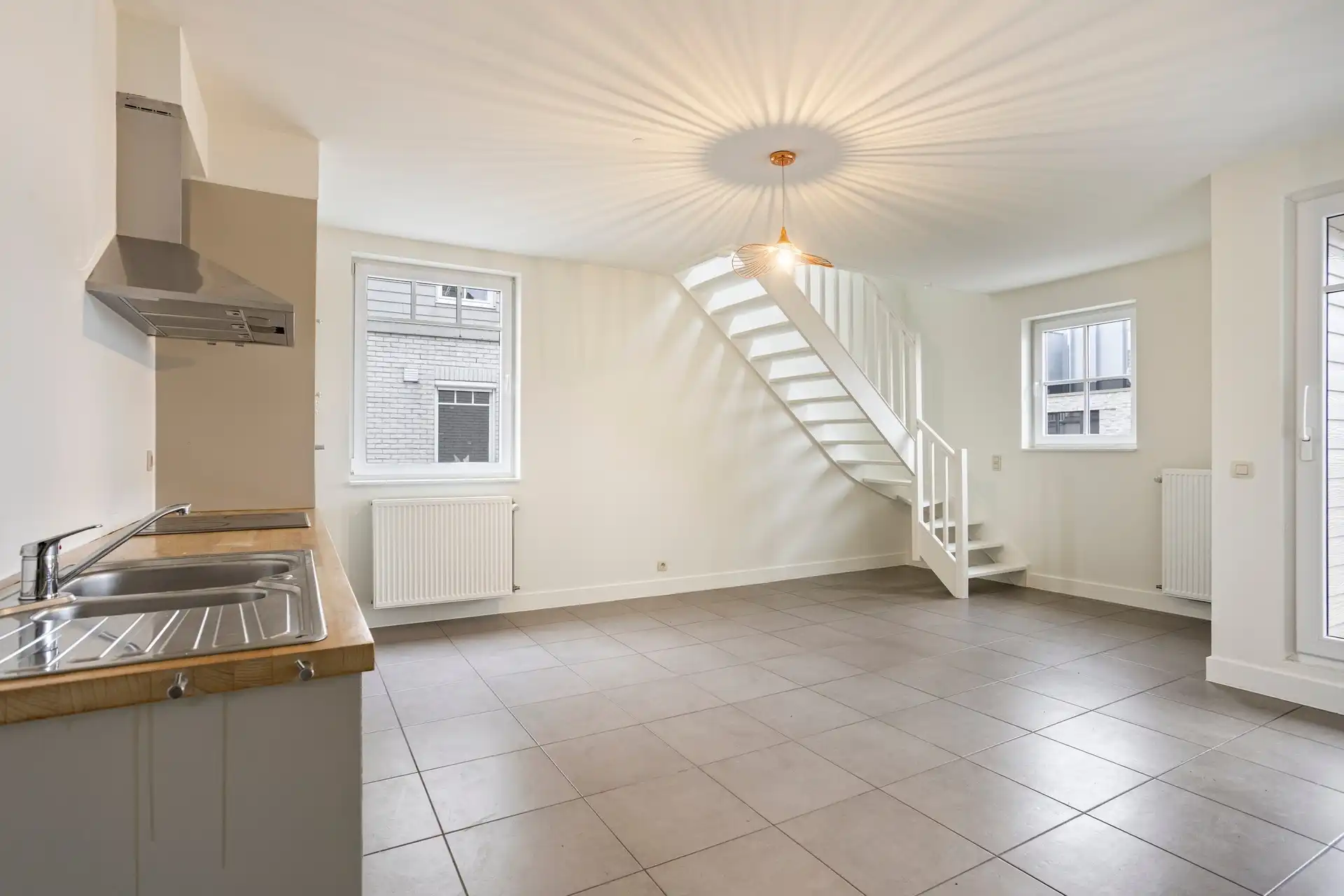 Instapklaar duplexappartement met 2 kamers foto 4