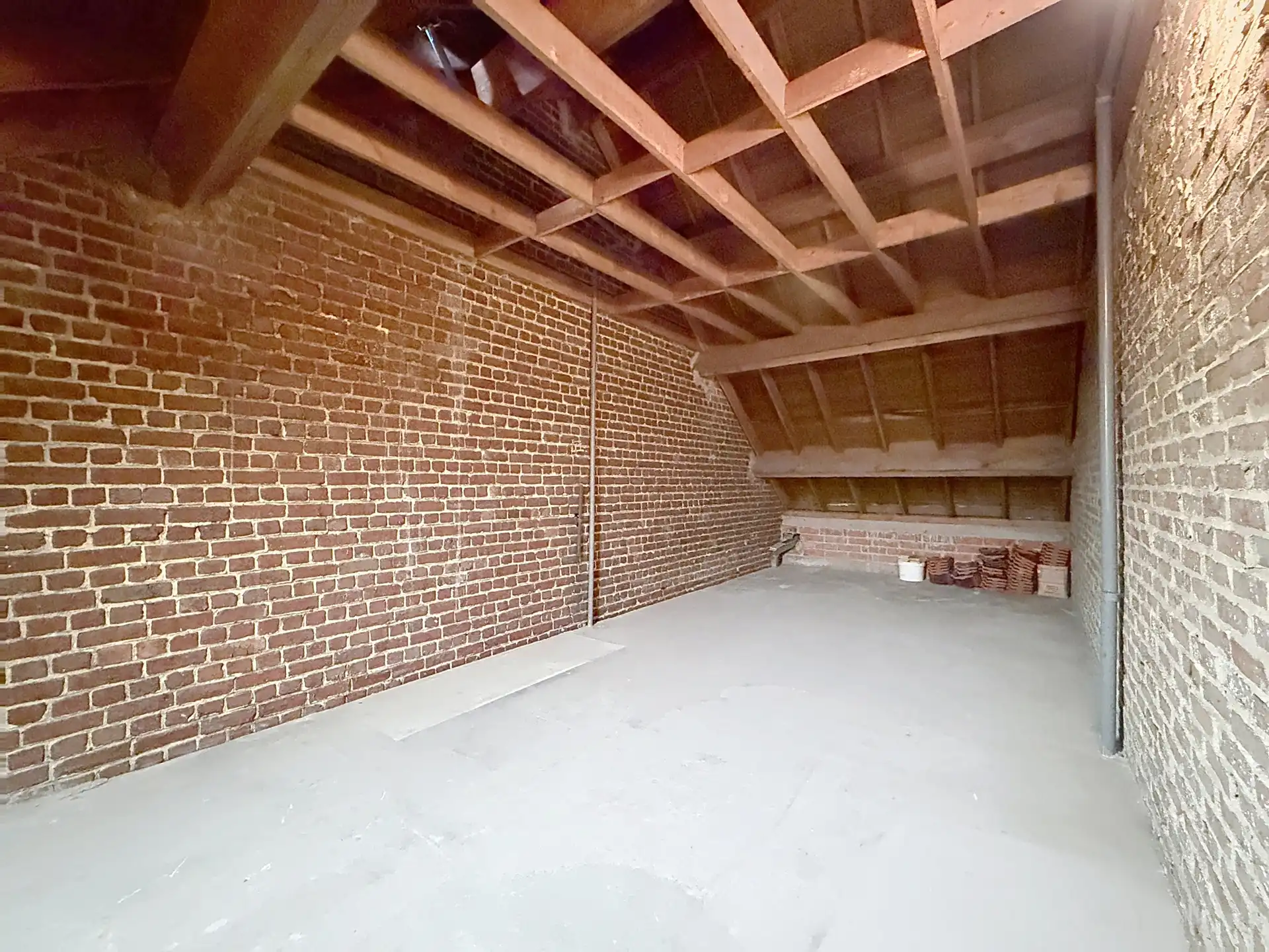 Karaktervolle woning met grote loods in Dilbeek! foto 17