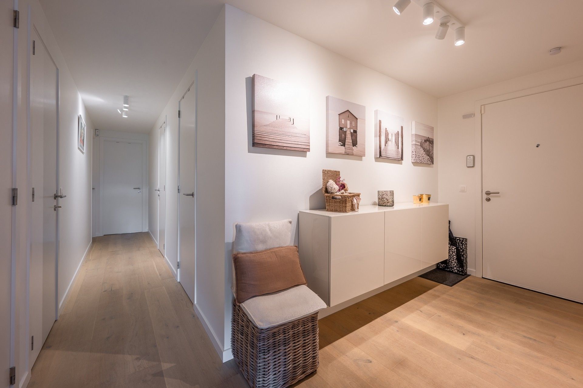 Ongemeubeld: zonnig en recent appartement in Duinenwater! foto 8