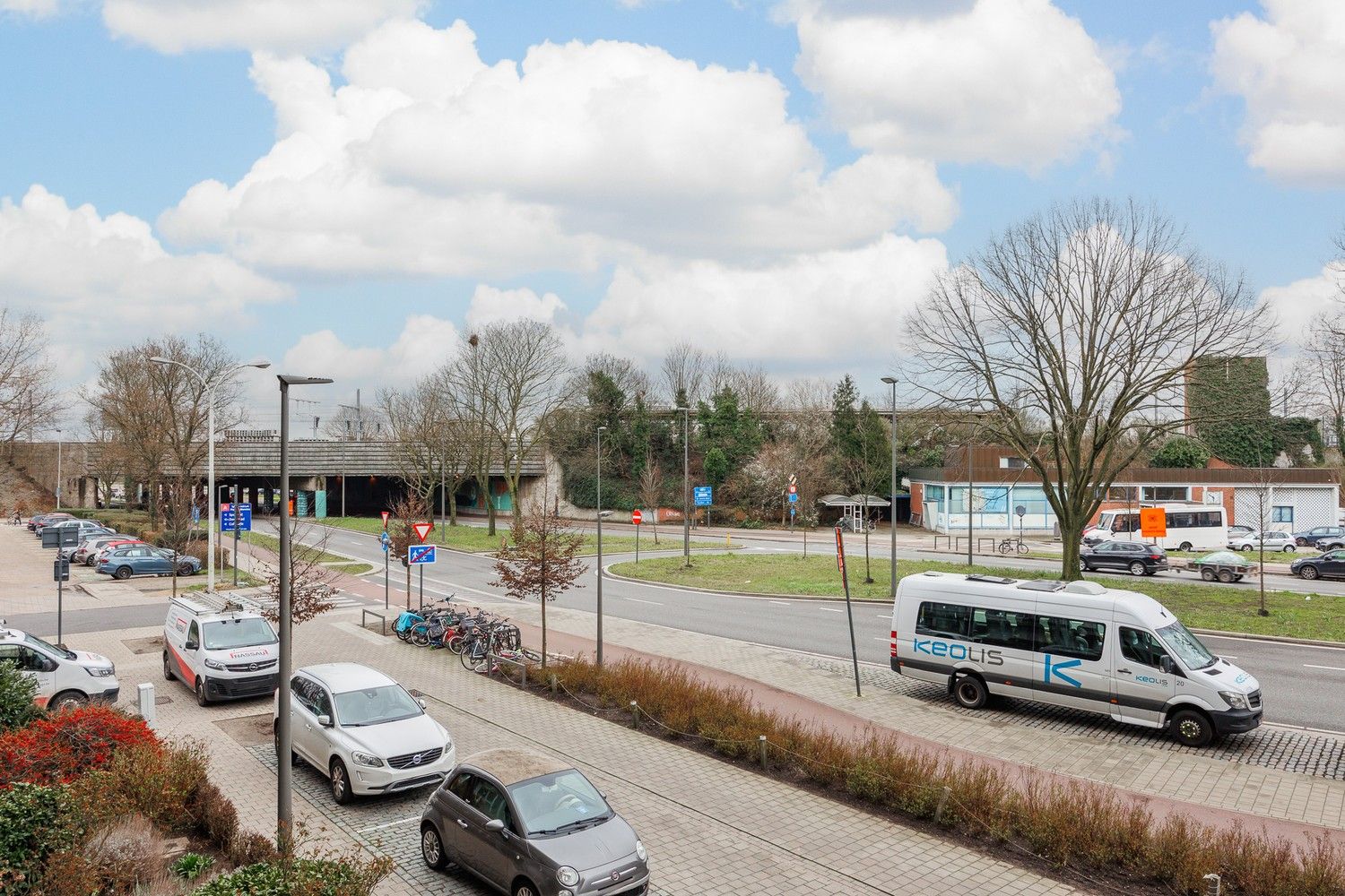 Ruim appartement met 2 slaapkamers en terras op top locatie! foto 17