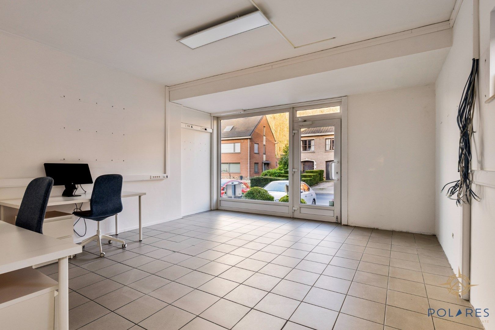 Multifunctionele handelsruimte met garage foto 5