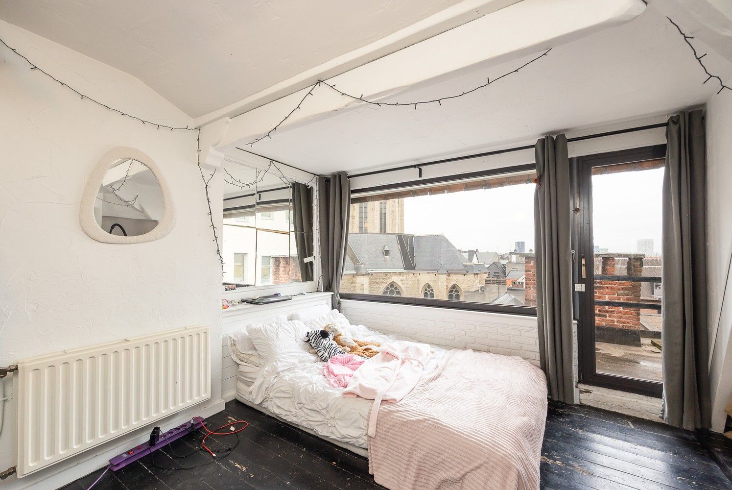 Vergund studentengebouw op een uitstekende AAA locatie, tegenover de AP Hogeschool foto 26