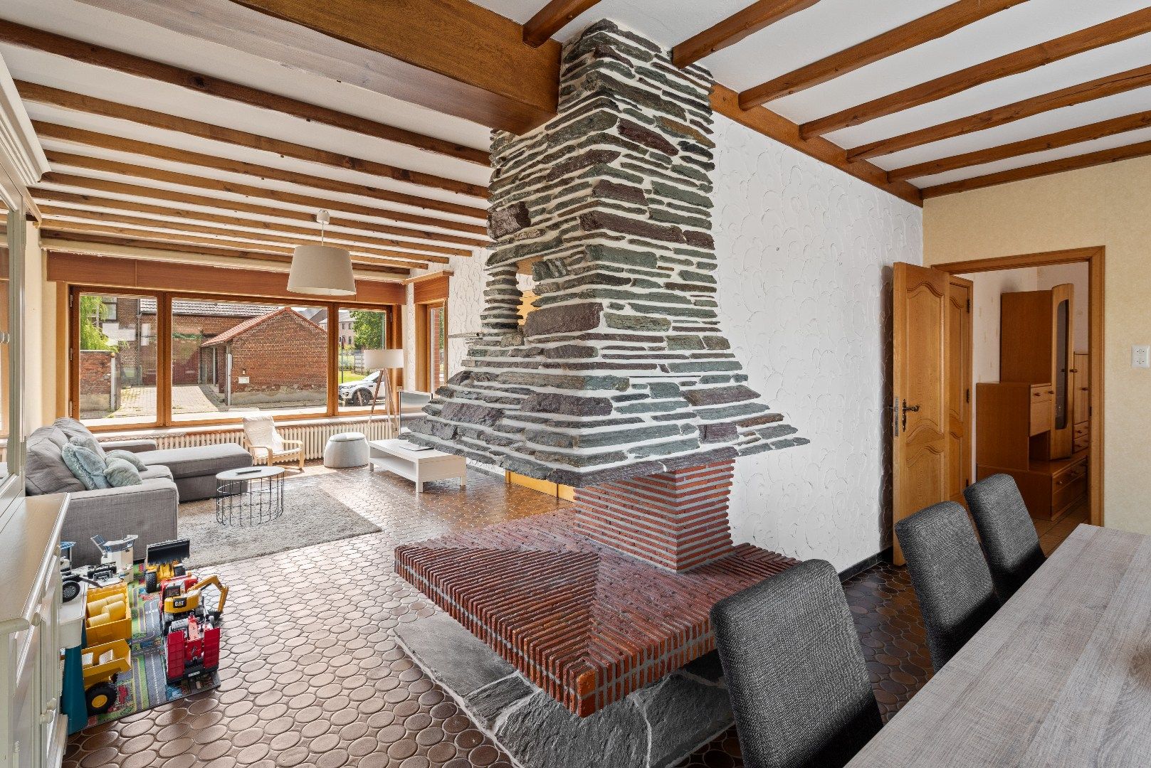 Zeer gunstig gelegen bungalow met 3 slaapkamers op 12a 15ca foto 9