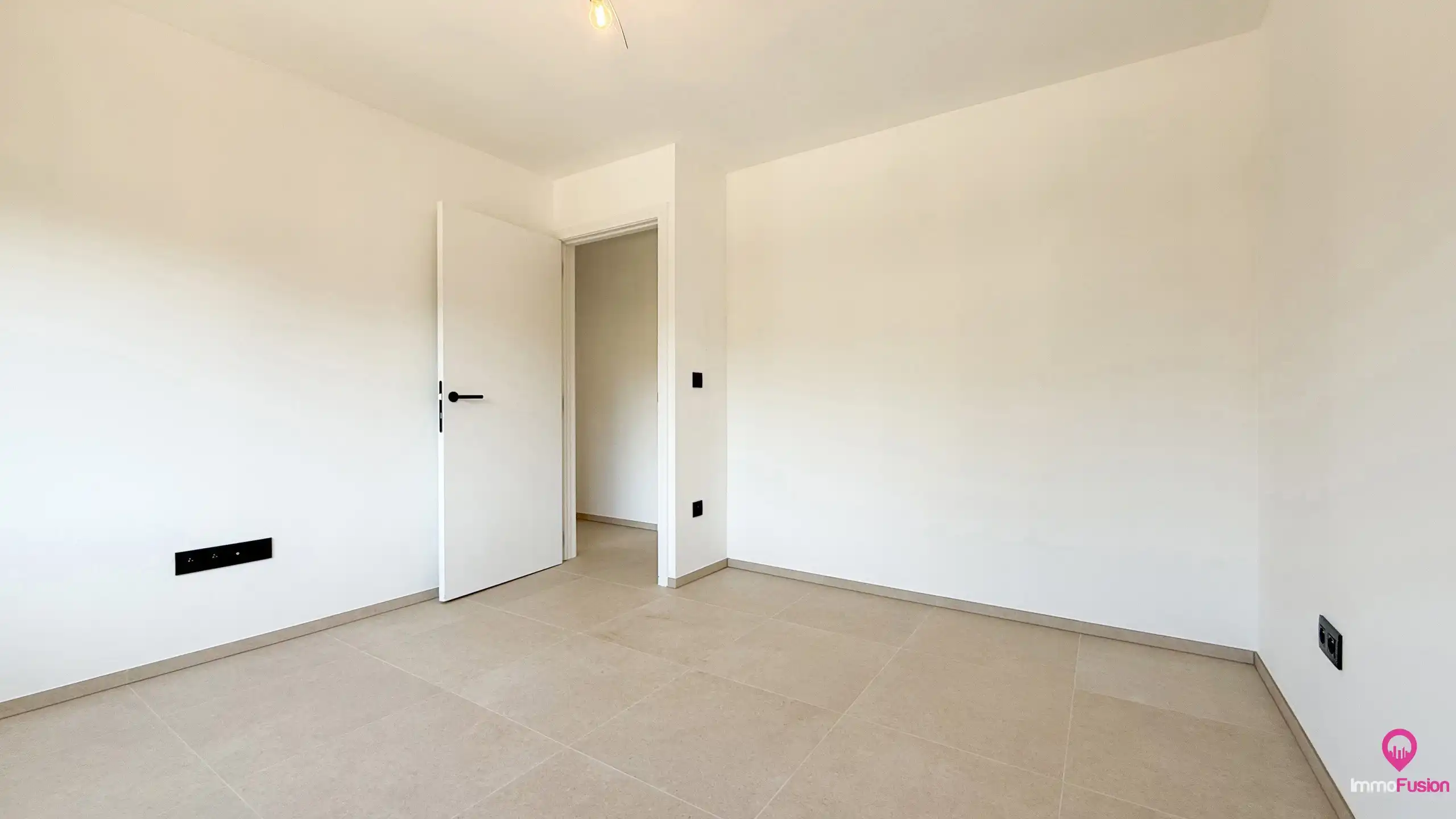 Totaalgerenoveerde, instapklare woning met 3 slpks te Zolder foto 41