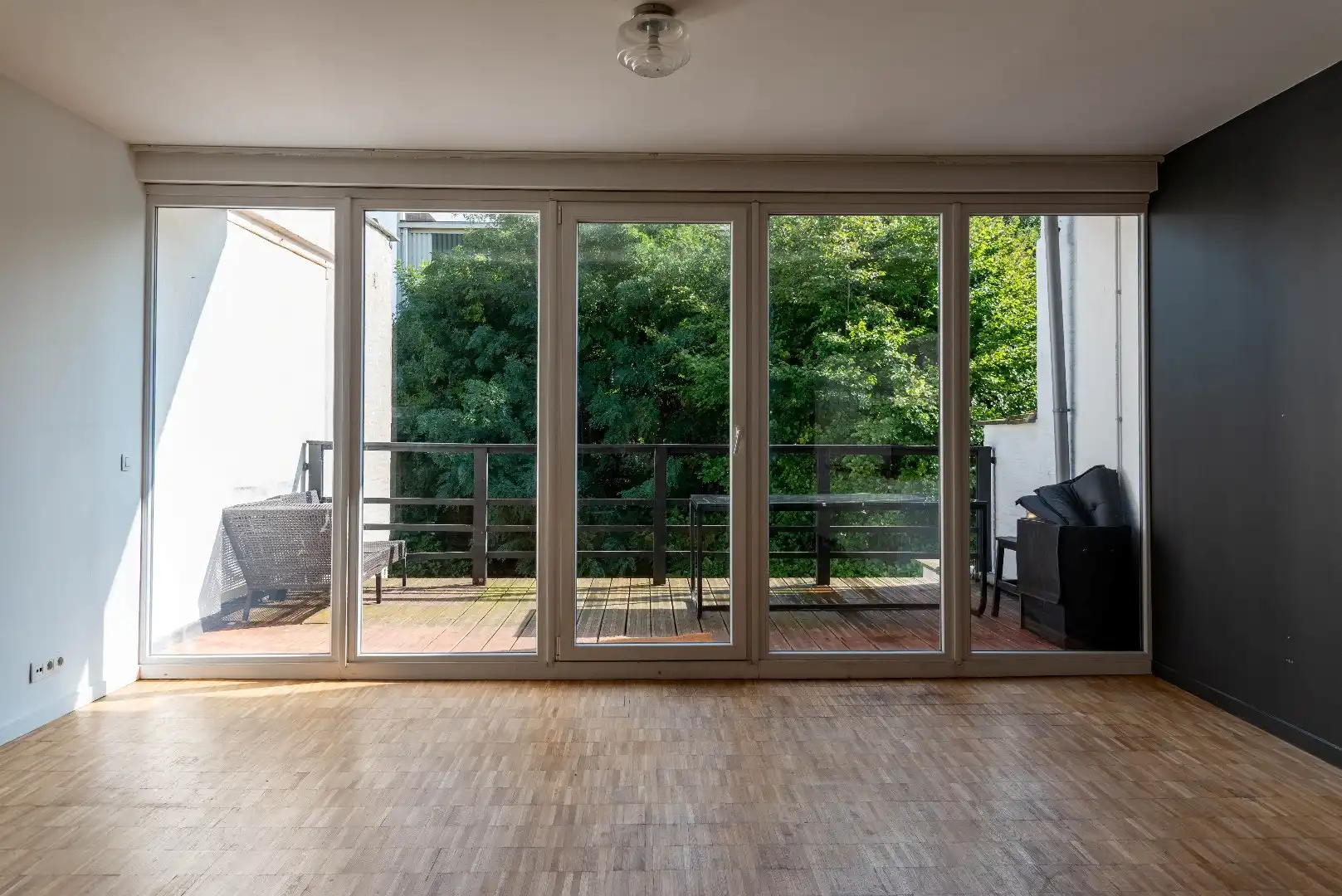 Charmant appartement met karakter en een heerlijk ruim terras foto 3