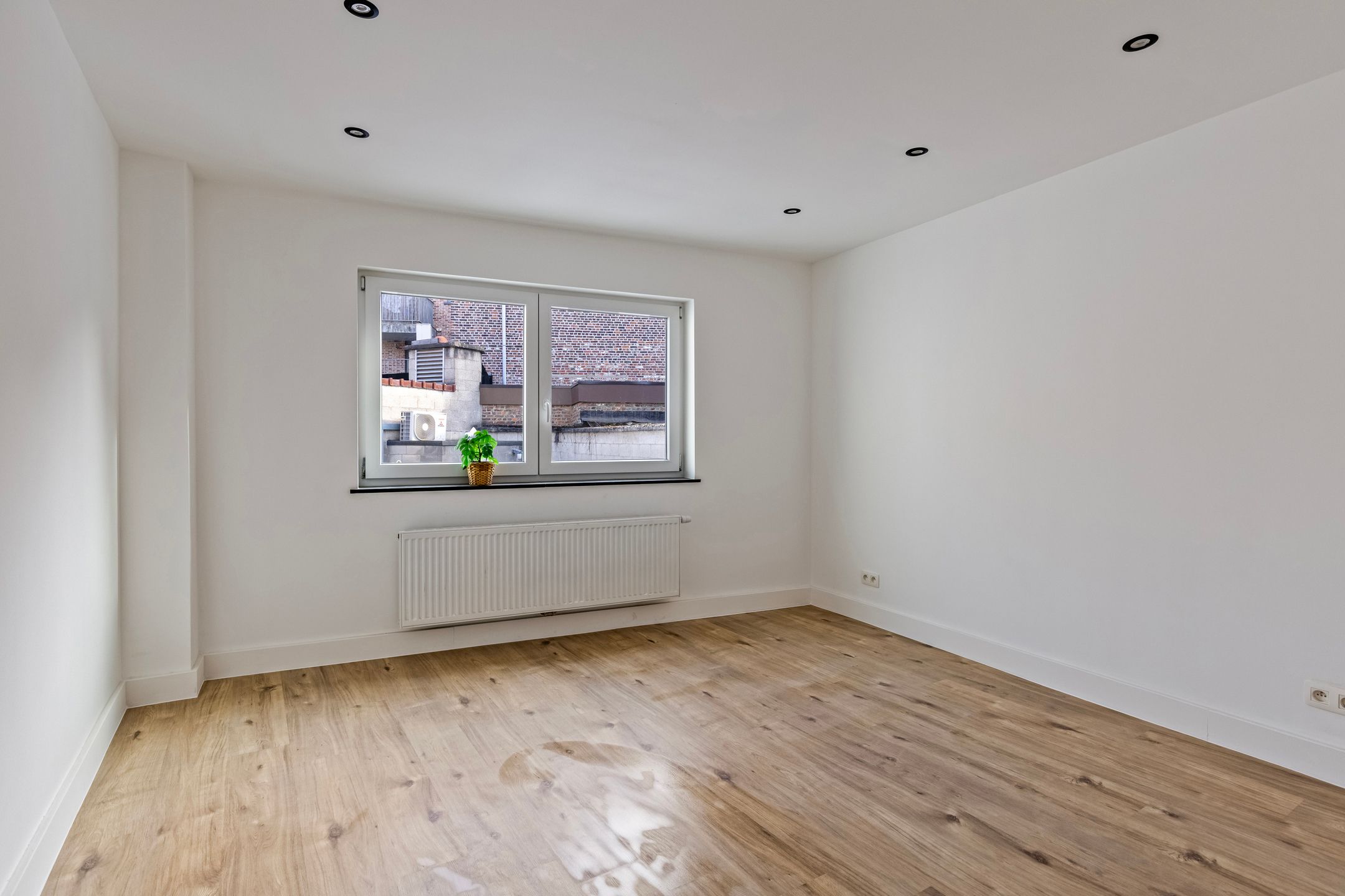 Prachtig gerenoveerde woning (met eventuele handelsruimte) foto 16