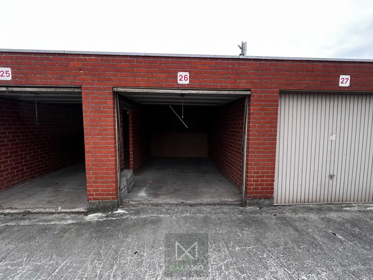 10 GARAGES TE KOOP IN HET CENTRUM VAN LAUWE foto 5