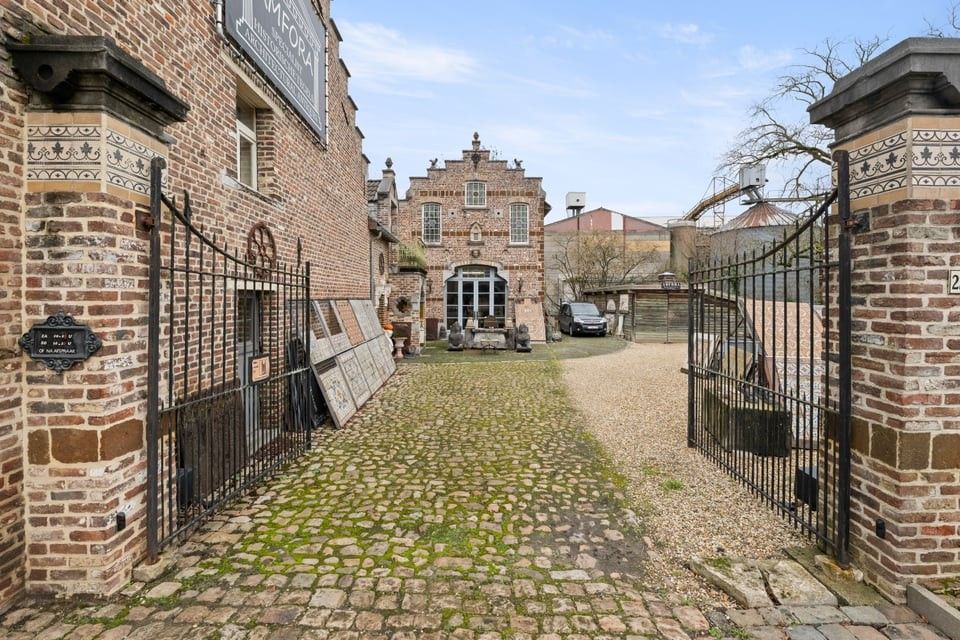 AUTHENTIEKE EIGENDOM MET KARAKTER, TUIN EN COMMERCIËLE MOGELIJKHEDEN foto 29