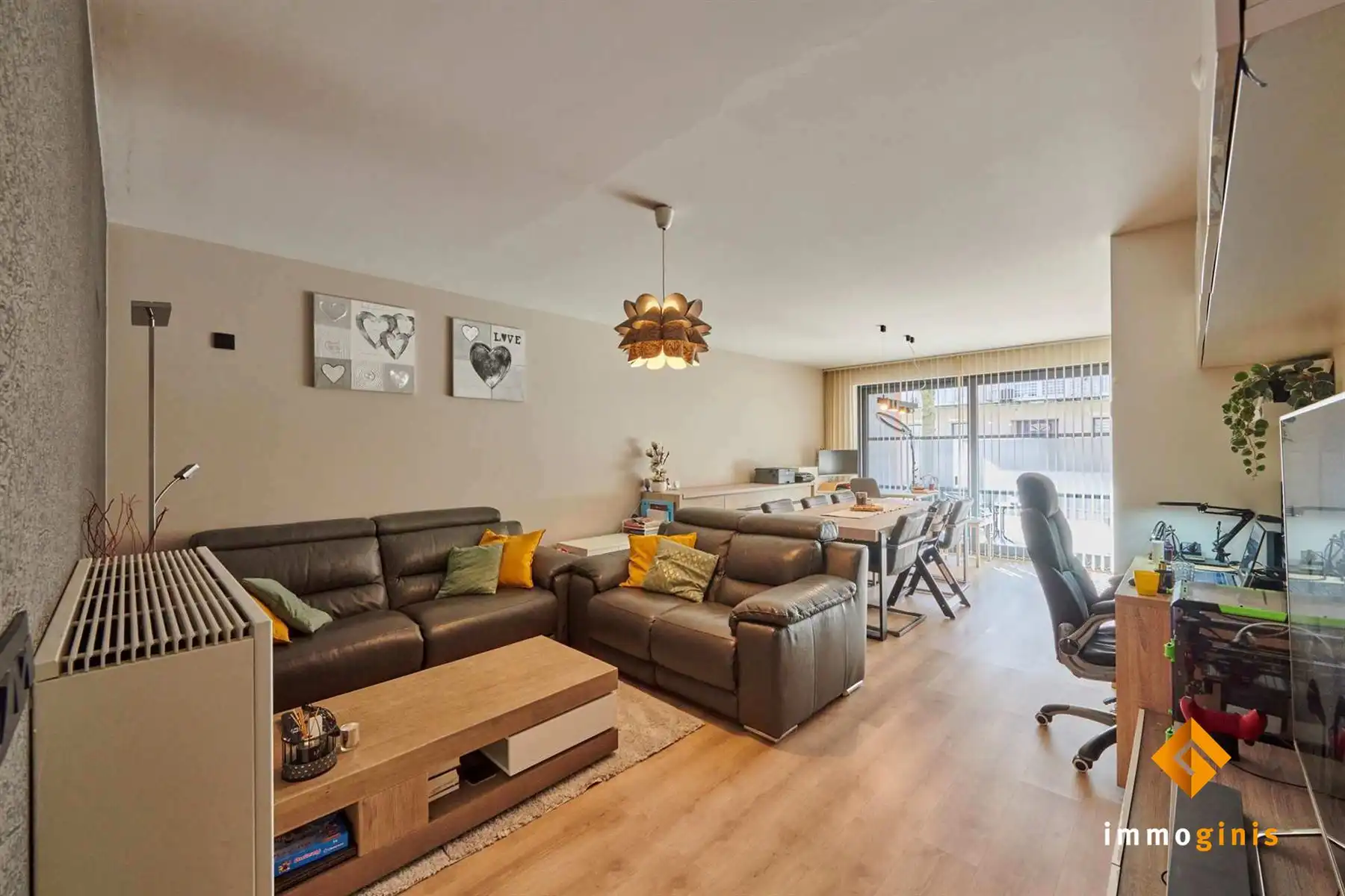 Energiezuinig gelijkvloers appartement met 2 slaapkamers, nabij het centrum van Genk! foto 3