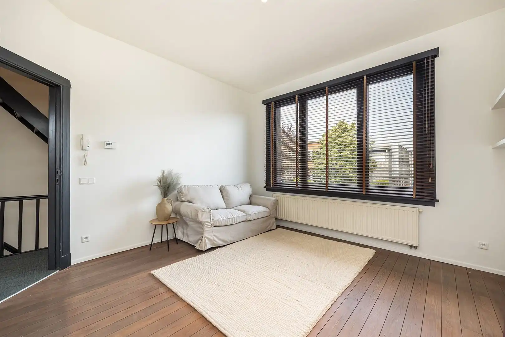 Instapklare herenwoning met privéparking, zonnepanelen en zuidgerichte patio foto 13