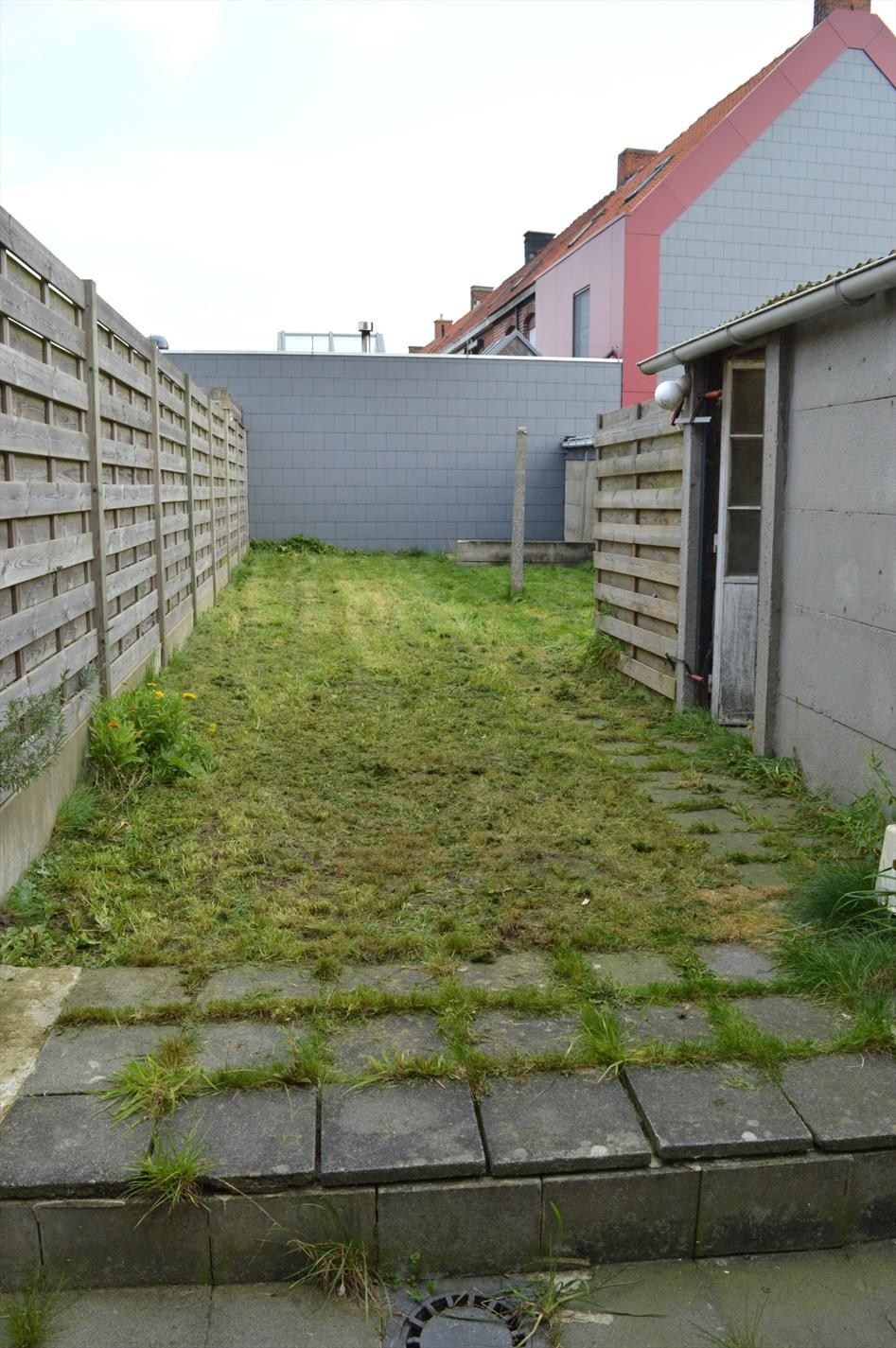 Knusse woning op een steenworp van het centrum van Gullegem foto 13