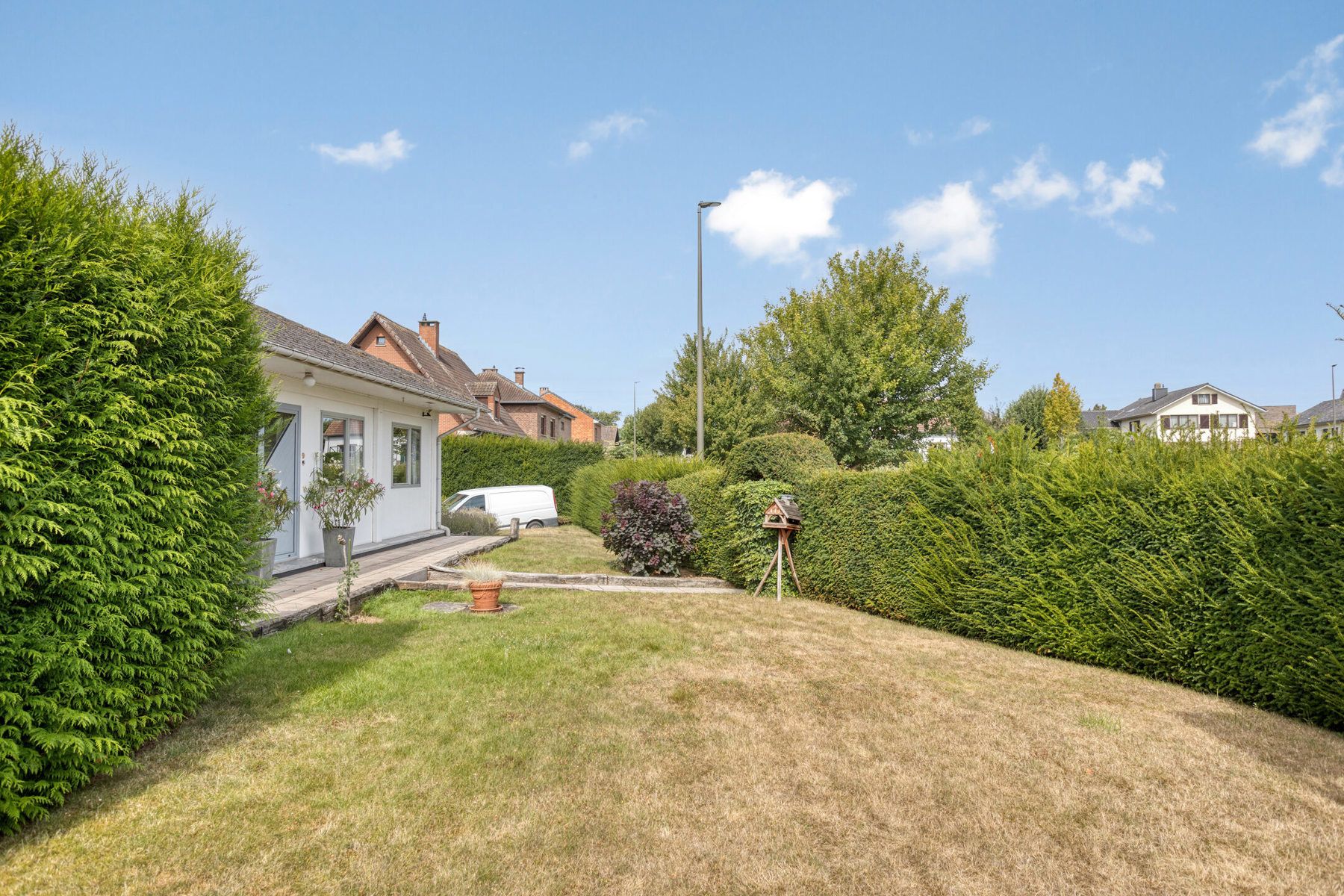 Rustig gelegen gelijkvloers-villa met 2slaapkamers en garage foto 18