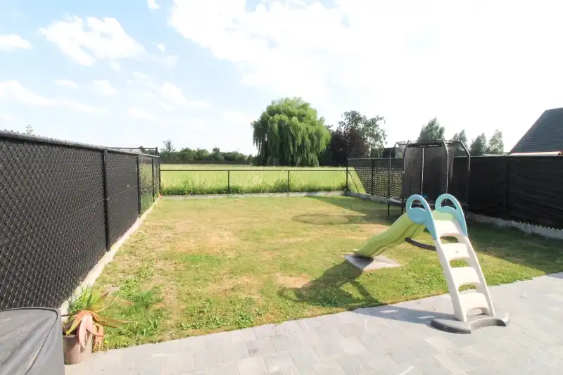 Prachtige woning gelegen te Roeselare foto 6