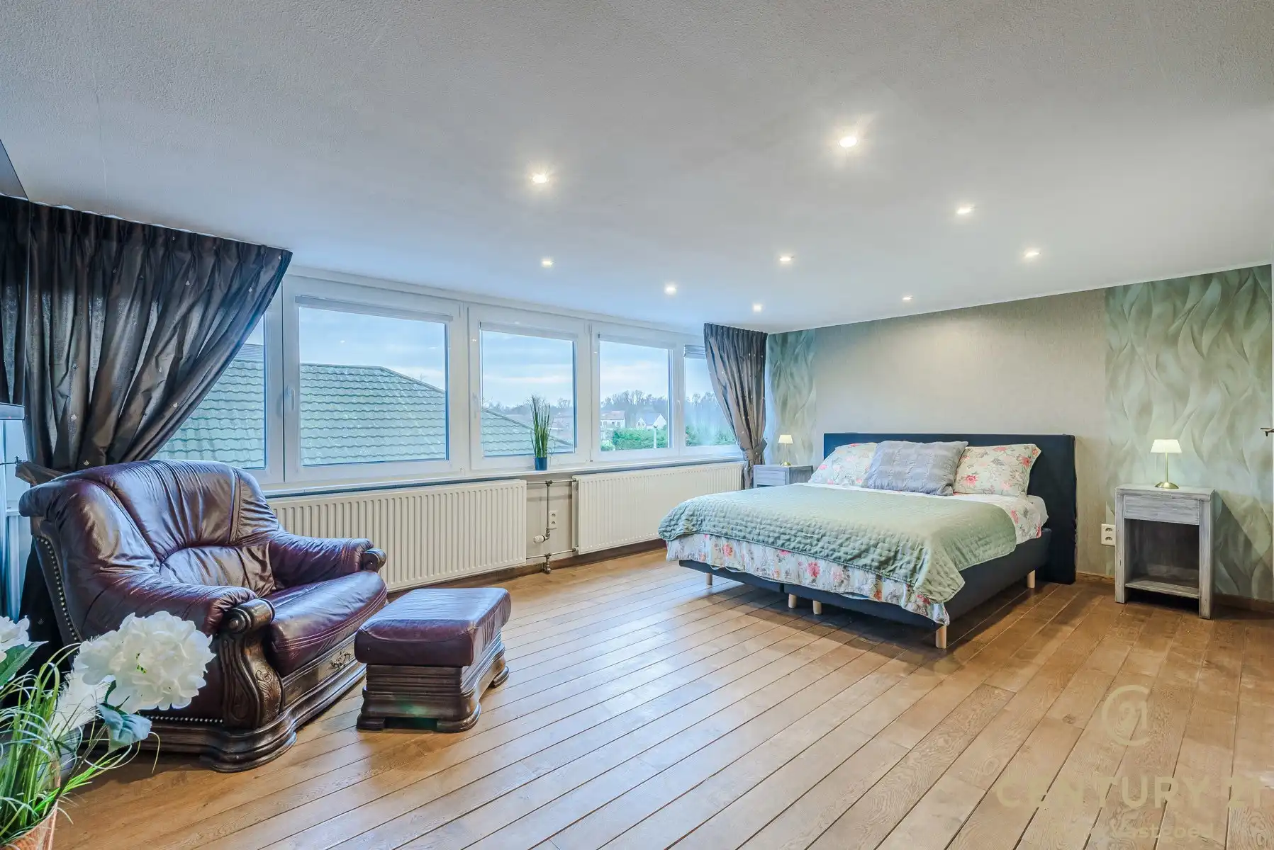 Gerenoveerde vrijstaande villa met verwarmd zwembad foto 19