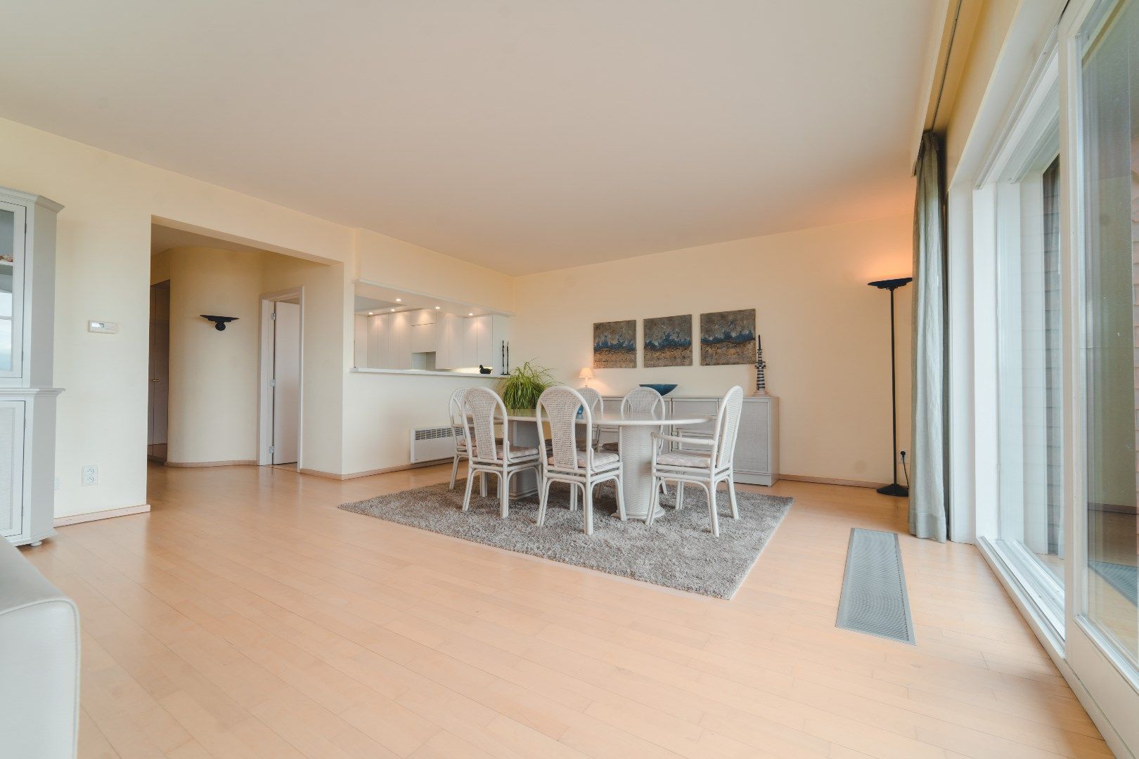 Luxueuze penthouse met drie slaapkamers en frontaal zeezicht in Res. Eden Beach foto 8
